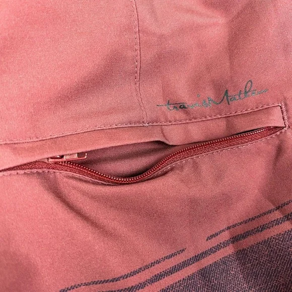 Travis Mathew Swim Board Shorts Mens 34 Red Striped Zip Pocket Beach Trunks - Picture 6 of 9